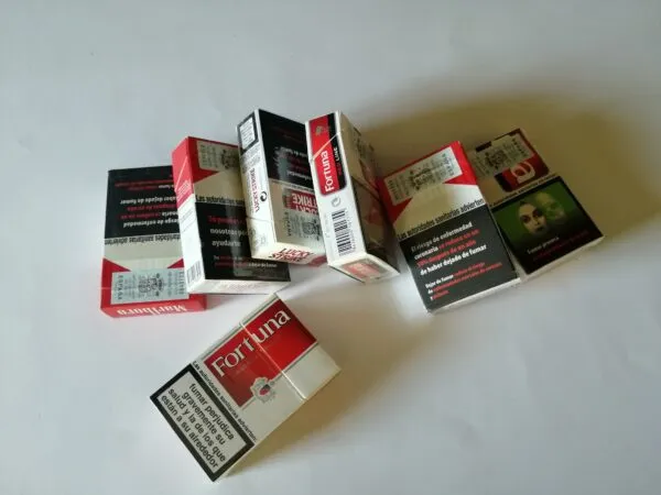Caja aparición cigarros