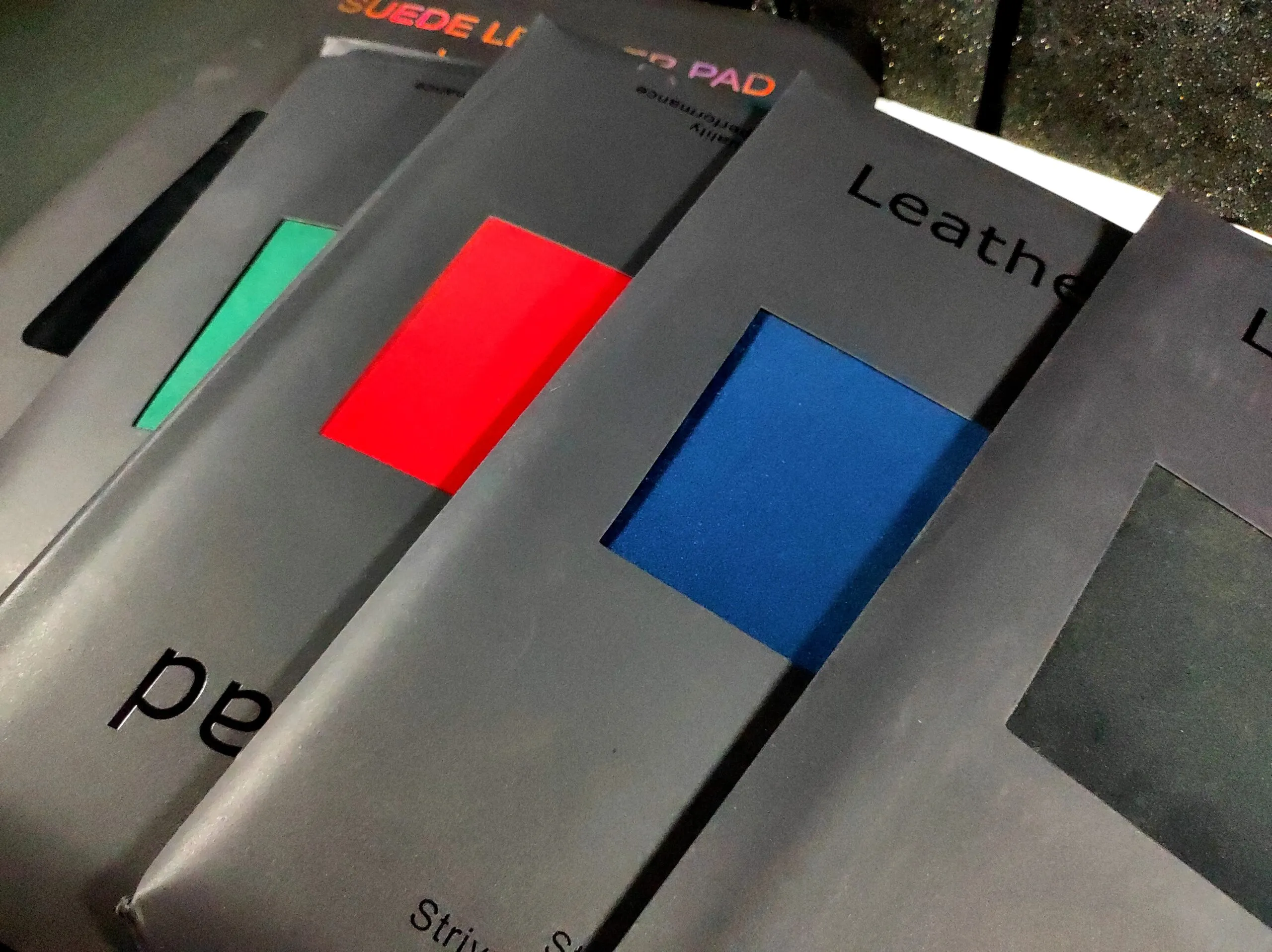 Tapete Deluxe TCC - Tamaño Grande (Colores variados) - Imagen 3