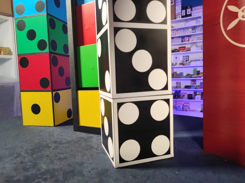 Torre de dados - Dice tower, de Tora