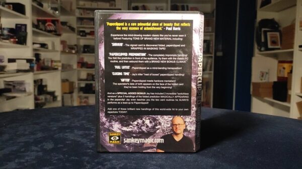 Papperclipped special edition de Jay Sankey