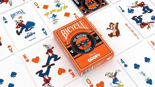 Aquí tienes un texto de unas 300 palabras para **Bicycle Disney Goofy USPCC**: --- El mazo **Bicycle Disney Goofy USPCC** es una celebración vibrante del espíritu desenfadado y alegre de uno de los personajes más emblemáticos de Disney. Con una presentación visualmente encantadora, estas cartas combinan la icónica calidad de Bicycle, fabricadas por la United States Playing Card Company (USPCC), con el carisma y simpatía característica de Goofy. ([vanishingincmagic.com][1]) Cada carta del mazo refleja detalles inspirados en Goofy: los palos, los ornamentos y los diseños numéricos están cuidadosamente adaptados para evocar su estilo único. ([Amazon][2]) Los comodines, las figuras de corte y los reversos lucen ilustraciones divertidas y llenas de personalidad, mientras que el estuche incorpora acabados especiales como barniz selectivo (spot varnish) para realzar su aspecto de colección. ([Penguin Magic][3]) Pero más allá de su atractivo estético, este mazo conserva la funcionalidad característica de Bicycle: incluye el acabado **Air-Cushion Finish**, que aporta suavidad al barajar, fluidez en los cortes y un manejo confiable tanto para juegos como para magia o cardistry. ([Amazon][2]) Además, al estar fabricado por USPCC, garantiza estándares de calidad elevados, consistencia en el papel y durabilidad. ([Rare Playing Cards][4]) Para los coleccionistas y fanáticos de Disney, este mazo no es solo una baraja, sino una pieza temática que captura la esencia de Goofy en cada carta. También resulta ideal para magos que buscan un toque lúdico y simpático en sus rutinas. Ya sea para realizar trucos, exhibir en una colección o regalar, **Bicycle Disney Goofy USPCC** fusiona lo funcional y lo estético con un encanto irrepetible. Si quieres, puedo pulir este texto para redes sociales, catálogo o presentación escénica. ¿Te lo preparo? [1]: https://www.vanishingincmagic.com/playing-cards/bicycle-disney-goofy/?utm_source=chatgpt.com "Bicycle Disney Goofy - Playing cards" [2]: https://www.amazon.com/Bicycle-Disney-Classic-Inspired-Playing/dp/B0FHF62QR5?utm_source=chatgpt.com "Bicycle Disney Classic Goofy Inspired Playing Cards" [3]: https://www.penguinmagic.com/p/S39262?srsltid=AfmBOoo5URFi0sLXLFWdLEeFc4G9xWDYQhGRvZVTVy3qvKpzoQ8wK-Jj&utm_source=chatgpt.com "Bicycle Disney Goofy by US Playing Card" [4]: https://rareplayingcards.com/products/bicycle-disney-classic-goofy-inspired-playing-cards?srsltid=AfmBOoqXgfakNtMaHdsXYpPCZZ_X7WqpDtj2ZICA009CtmPeZ07YhEgG&utm_source=chatgpt.com "Bicycle Disney Classic Goofy Inspired Playing Cards"