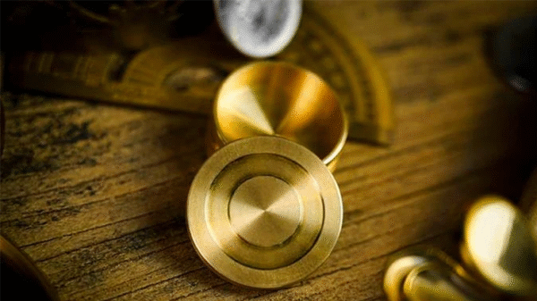 Magnetic Coin Box (Medio Dólar) por Artisan Coin y OFM Studio