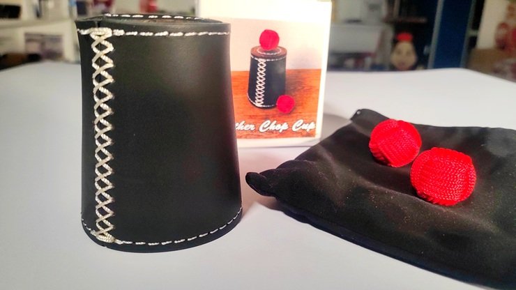 Chop cup de cuero