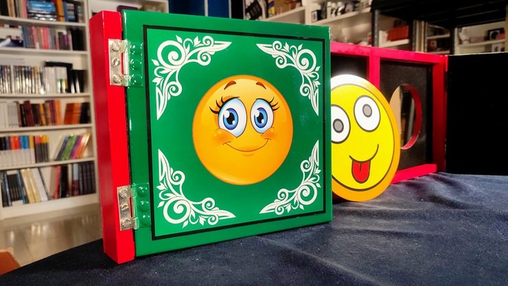 Cara sonriente pasa pasa (Sucker smily box)