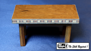 Coin table (Mesa de monedas de David Roth), por Mr. Magic