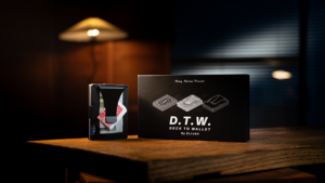 Carta a la cartera D.T.W. (Deck to Wallet) de Elijah & Henry Harrius Presents